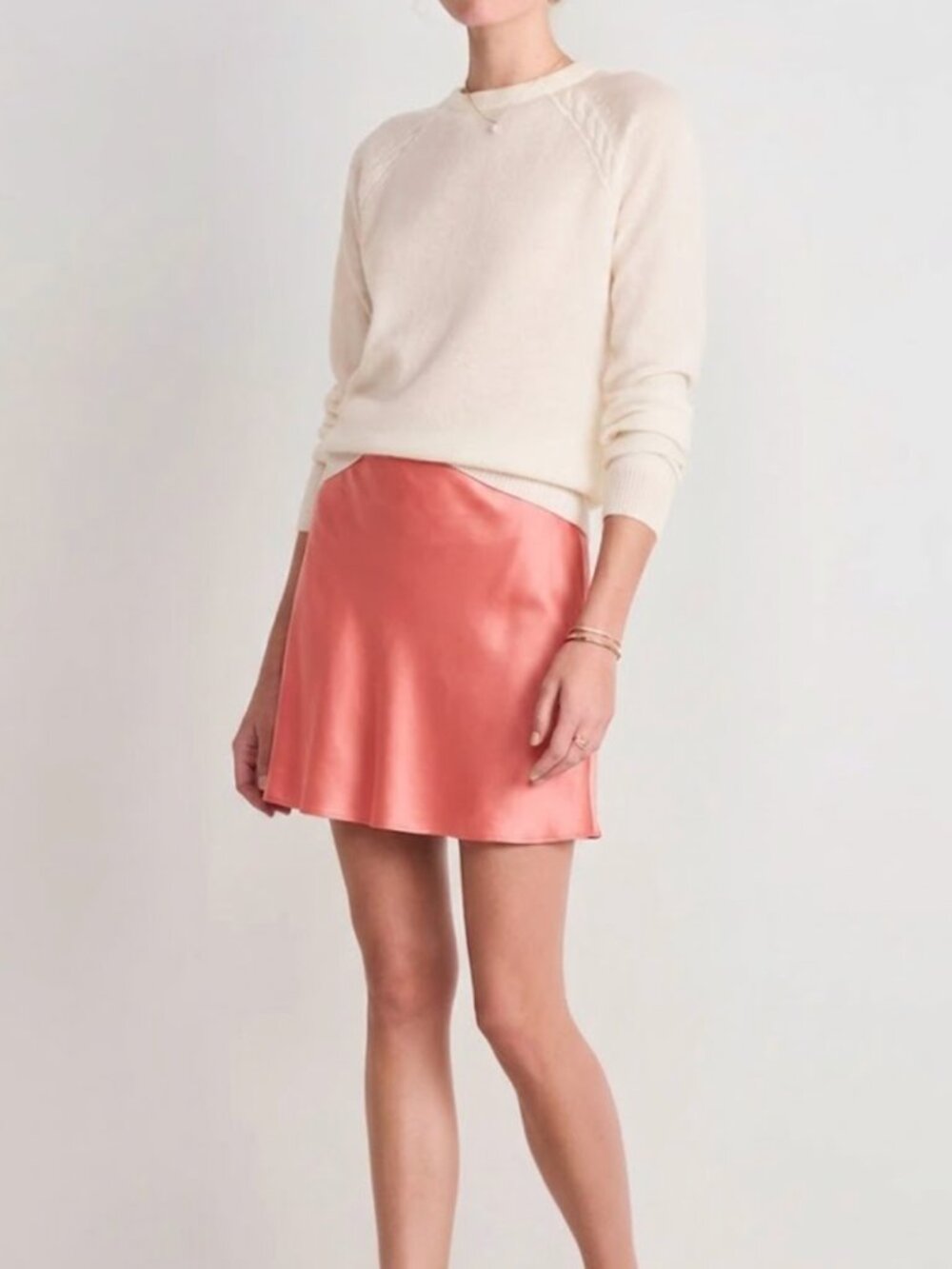 Vineyard Vines Petal Satin Mini Silky Slip Skirt in size Medium